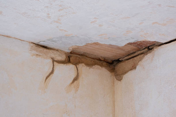 Water damage restoration process in Kingsland, TX